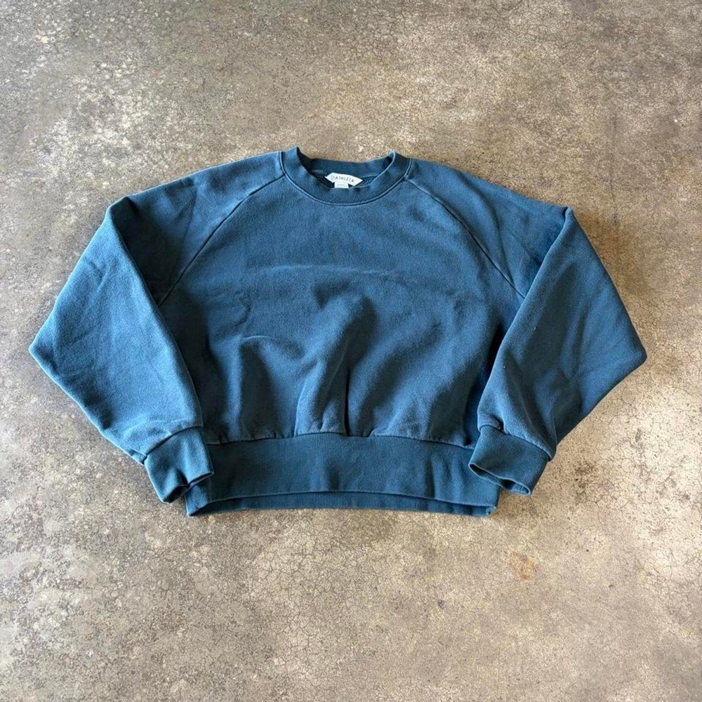 2000s athleta workout crewneck